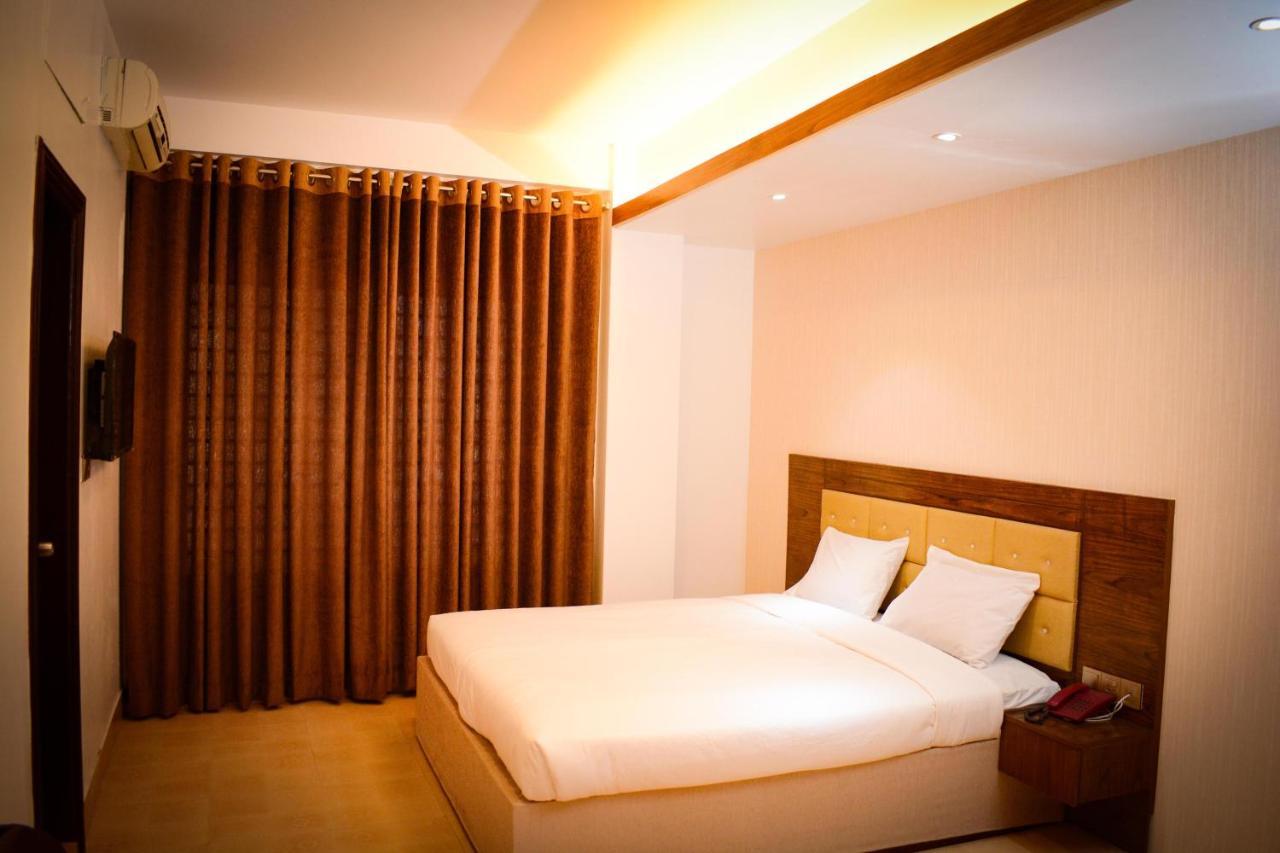 The Alina Hotel & Suites チッタゴン エクステリア 写真
