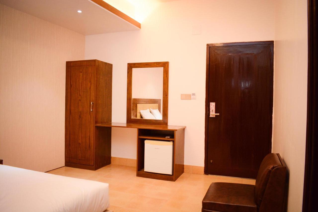 The Alina Hotel & Suites チッタゴン エクステリア 写真