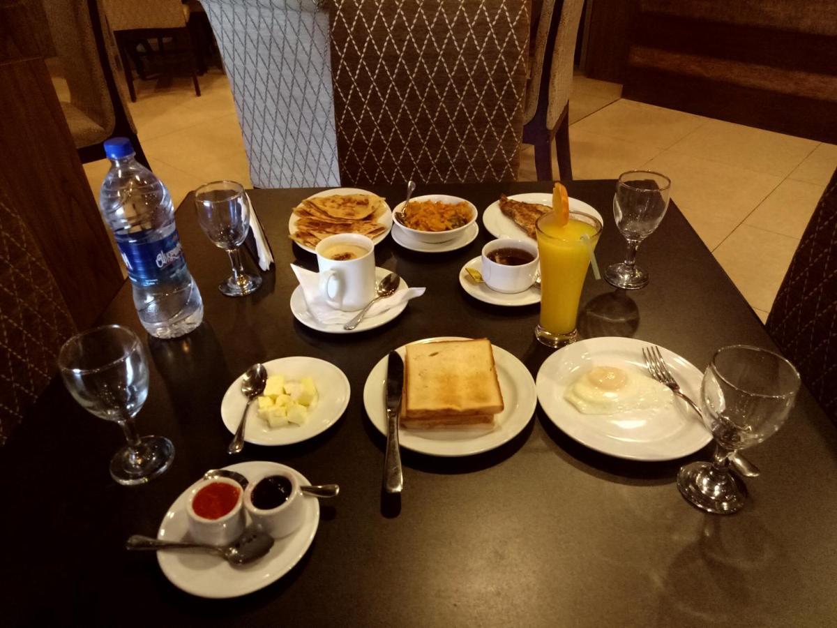 The Alina Hotel & Suites チッタゴン エクステリア 写真